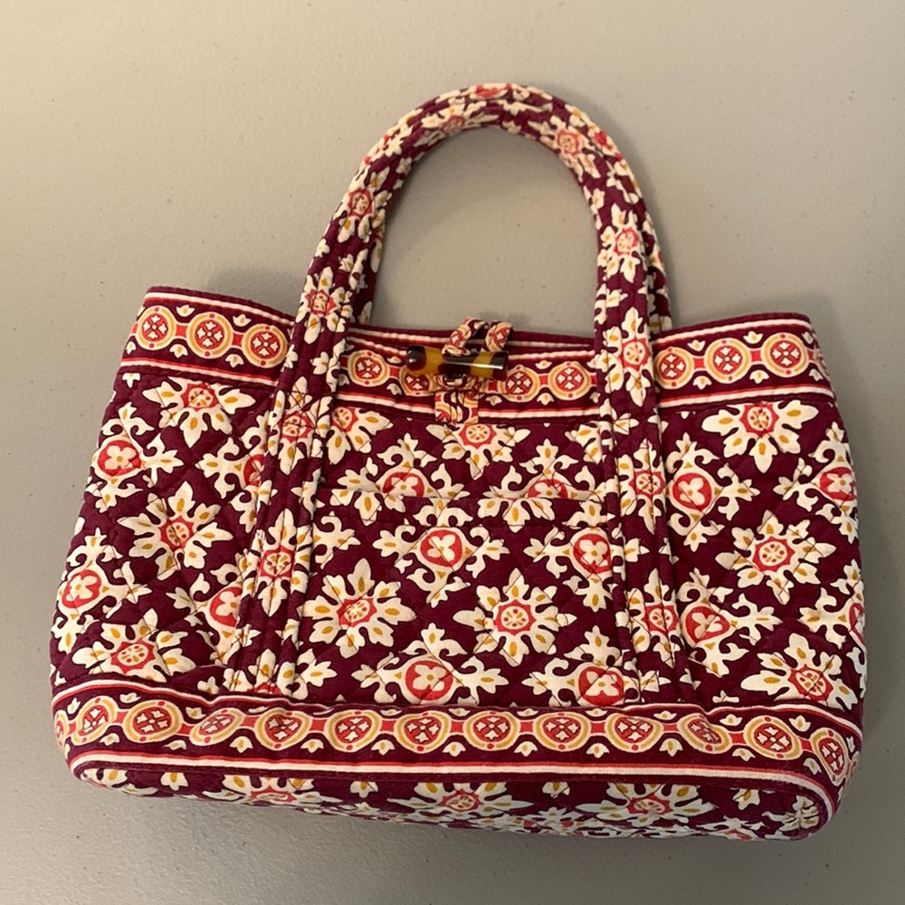 EUC Vera Bradley 2006 Medallion Small bag